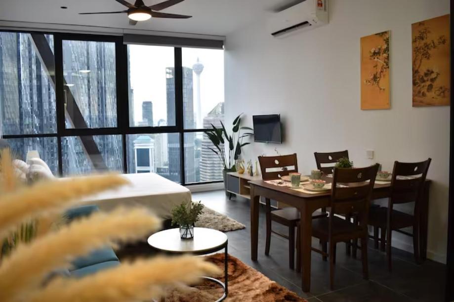 Scarletz Suites Klcc By Deko Retreat Κουάλα Λουμπούρ Δωμάτιο φωτογραφία